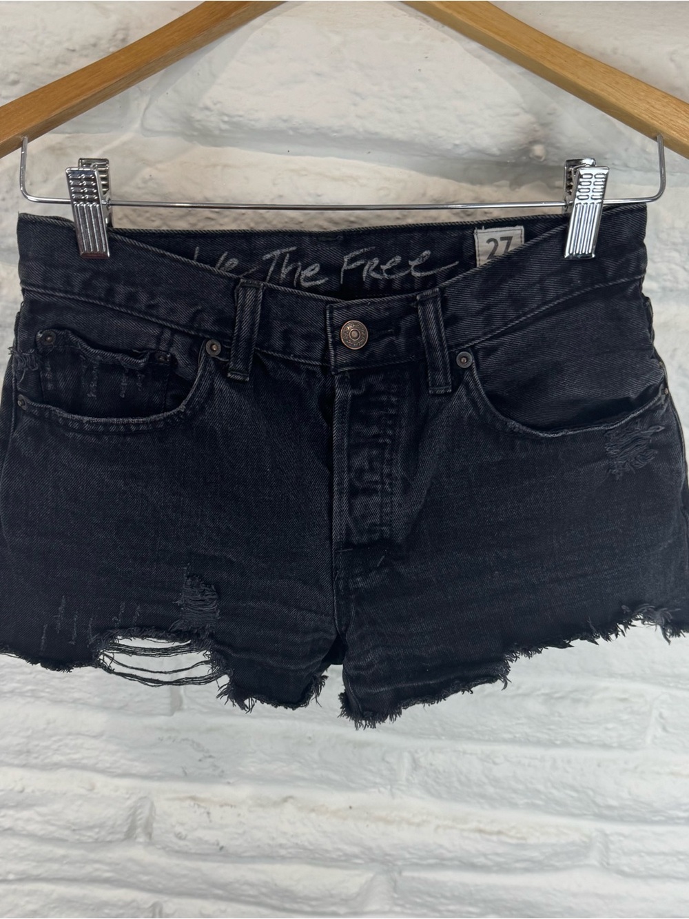 Free People Black Distressed Denim Shorts•Size 27•Excellent Condition